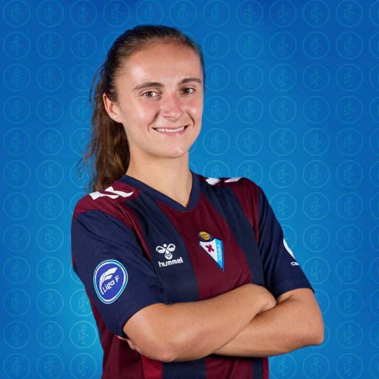 NAHIA_AZPIAZU