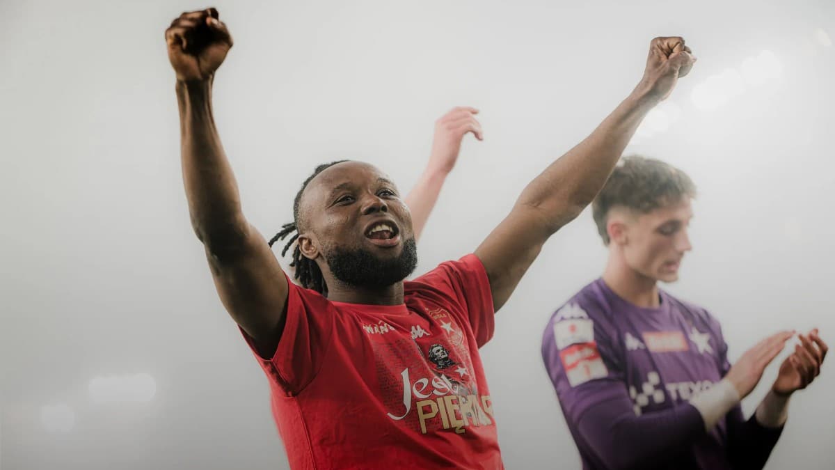 James Igbekeme ha conseguido el ascenso Ekstraklasa con el Wisla Kraków