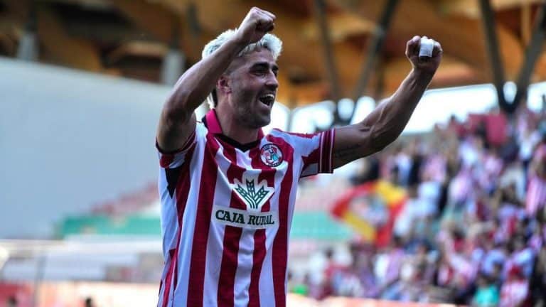 Miki Codina da el salto a LaLiga Hypermotion con el CE Sabadell
