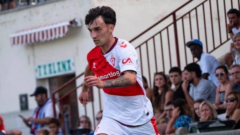 Eric Pérez jugará LaLiga Hypermotion con la SD Eibar