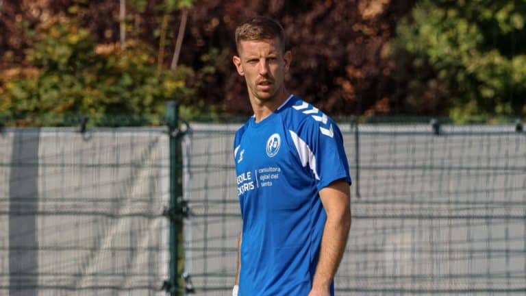 Tarsi Aguado refuerza el centro del campo del CF Rayo Majadahonda