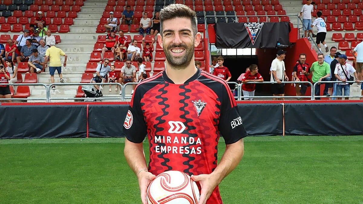 Iker Unzueta, directo a los destacados de la semana de Emart&Soccer tras su doblete